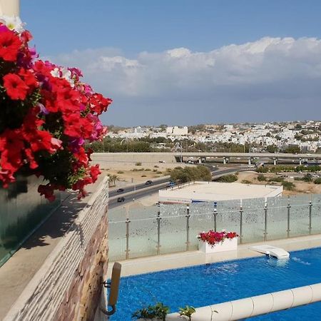 Coral Muscat Hotel And Apartments Exteriör bild