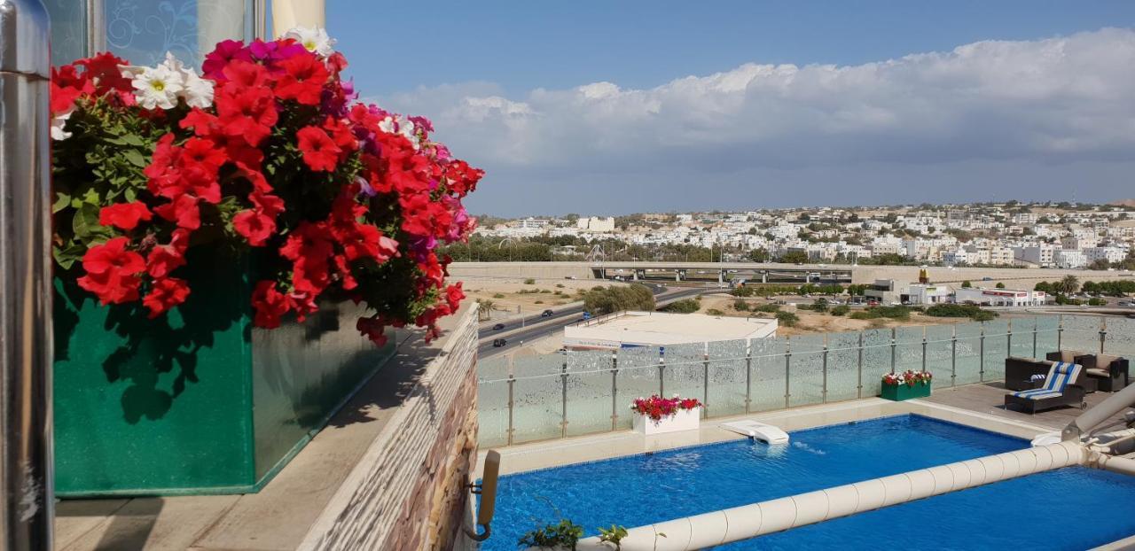 Coral Muscat Hotel And Apartments Exteriör bild